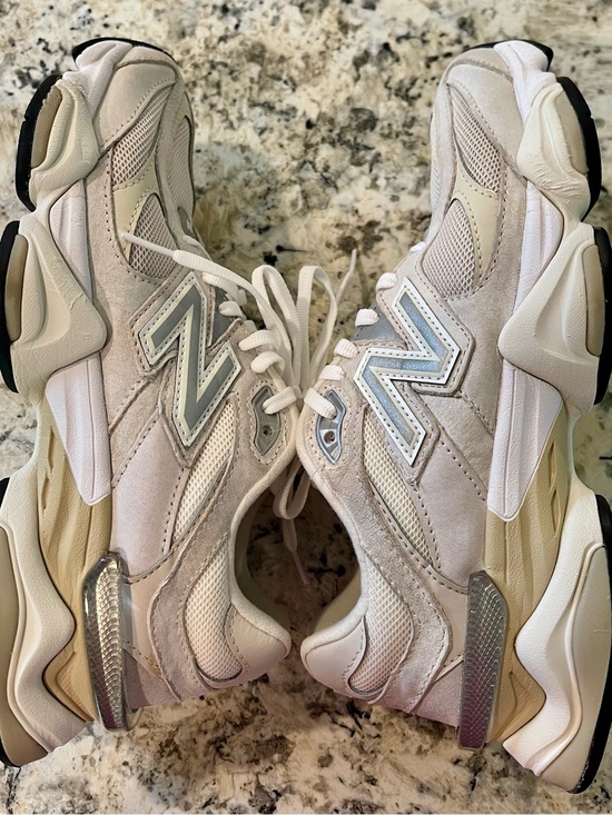 New Balance Shoes - New Balance 9060 Sneaker
